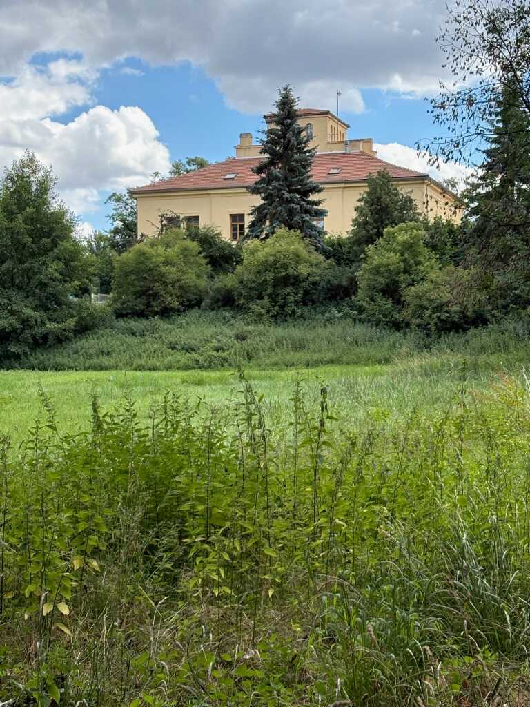 Budova č.p. 55 ve Šternberku - dříve také Vila Nebeský.